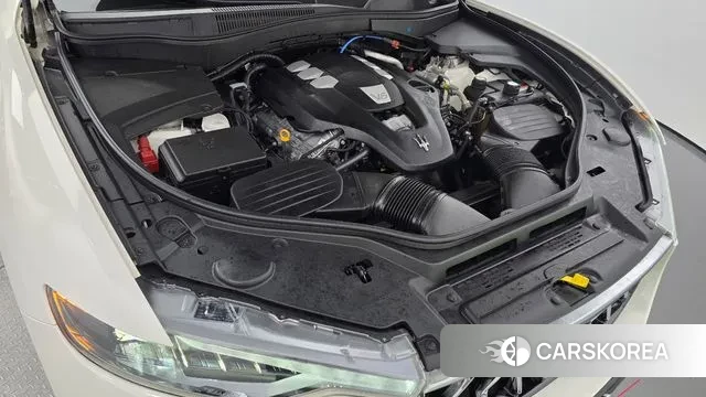 Maserati Levante id 3075116 из Кореи 16