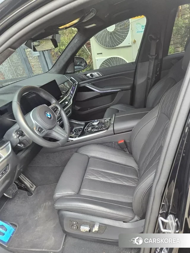 BMW X7 (G07) 2024 Черный из Кореи, фото 6