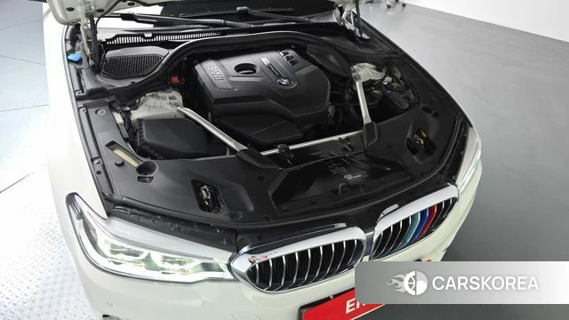 BMW 5 Series (G30) id 4225305 из Кореи 29