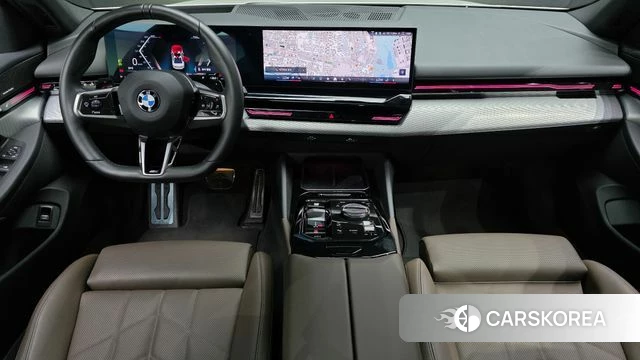 BMW 5 Series (G60) id 4578894 из Кореи 29
