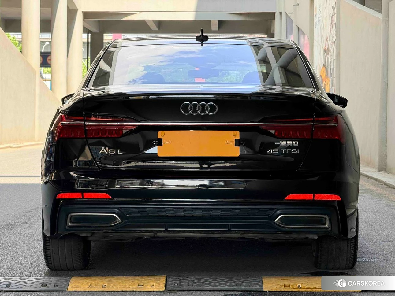 Audi A6L id 4514758 из Китая 7