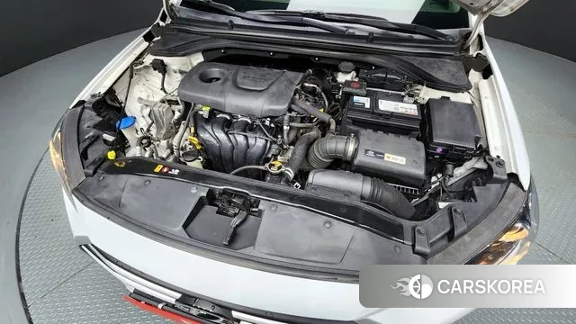 Hyundai Avante AD id 3009471 из Кореи 16