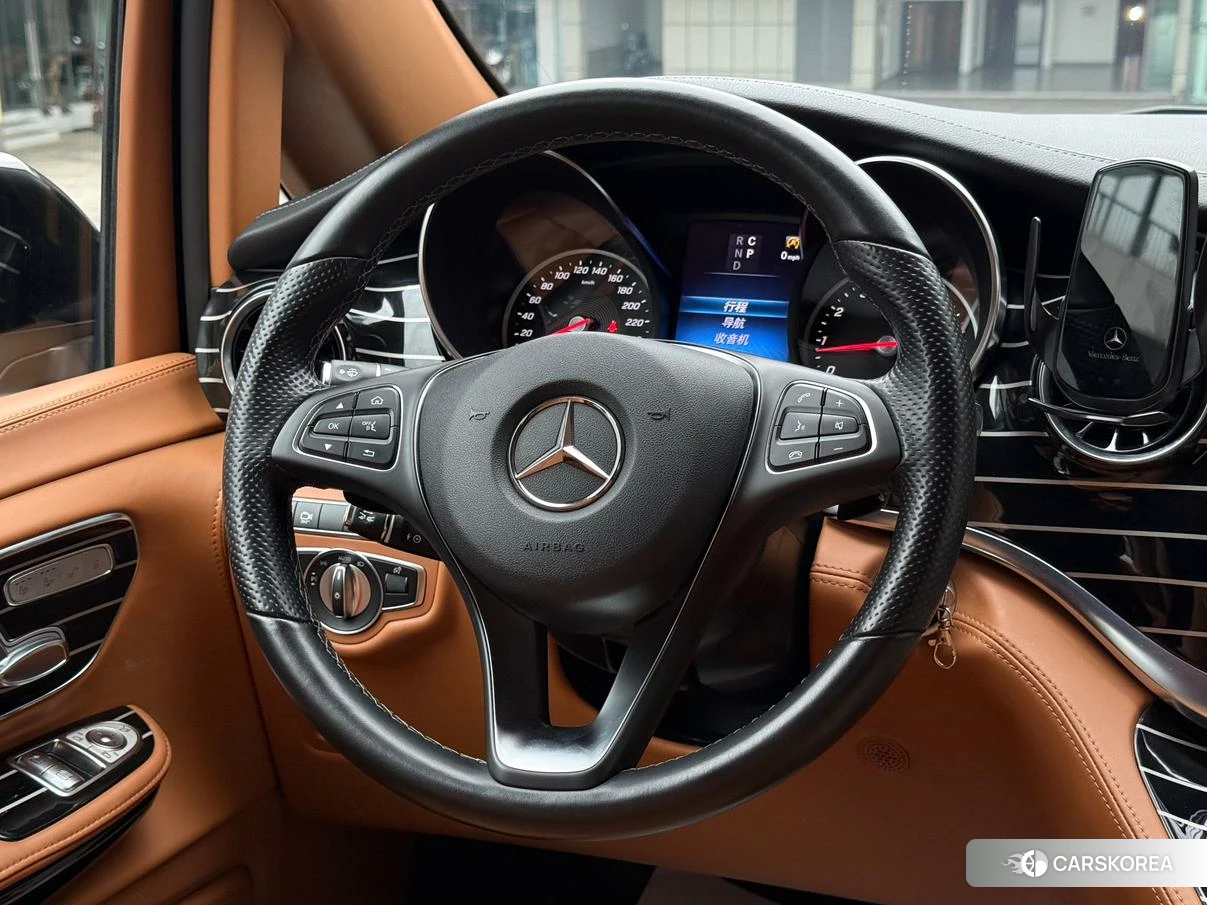 Mercedes-Benz V-class id 4504843 из Китая 18