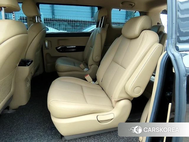 Kia The New Carnival id 4557389 из Кореи 16