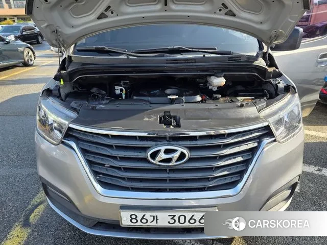 Hyundai The New Grand Starex id 3423432 из Кореи 14