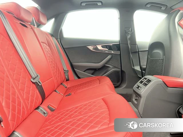 Audi S4 2024 Зеленый из Китая, фото 6