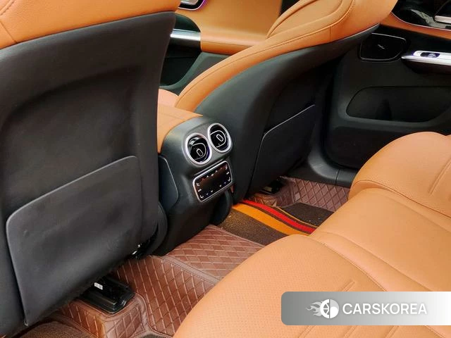 Mercedes-Benz GLC 2024 Черный из Китая, фото 6