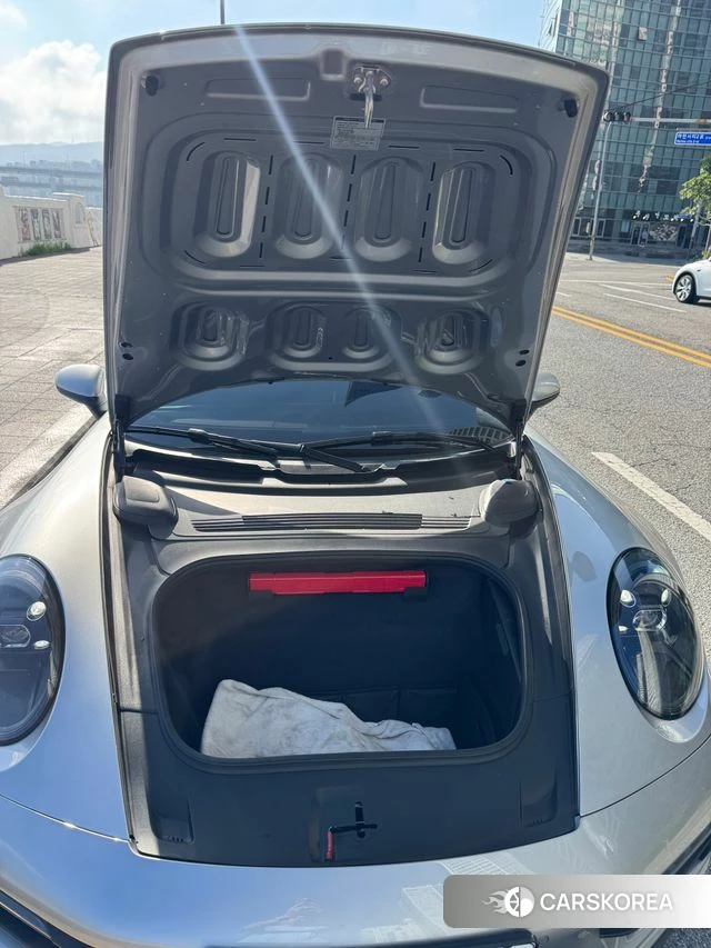 Porsche 911(992) id 4649781 из Кореи 7