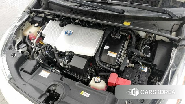 Toyota Prius 4th Generation id 4233063 из Кореи 26