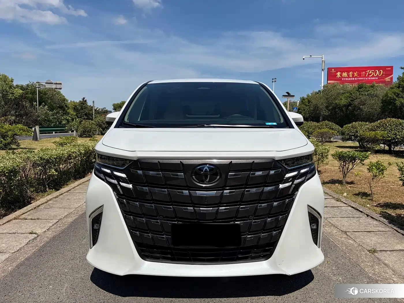 Toyota Elfa 2024 Белый из Китая, фото 6