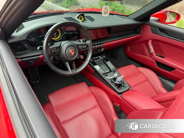 Porsche 911(992) id 4369165 из Кореи 16