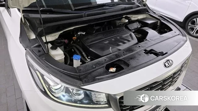 Kia The New Carnival id 2961982 из Кореи 16