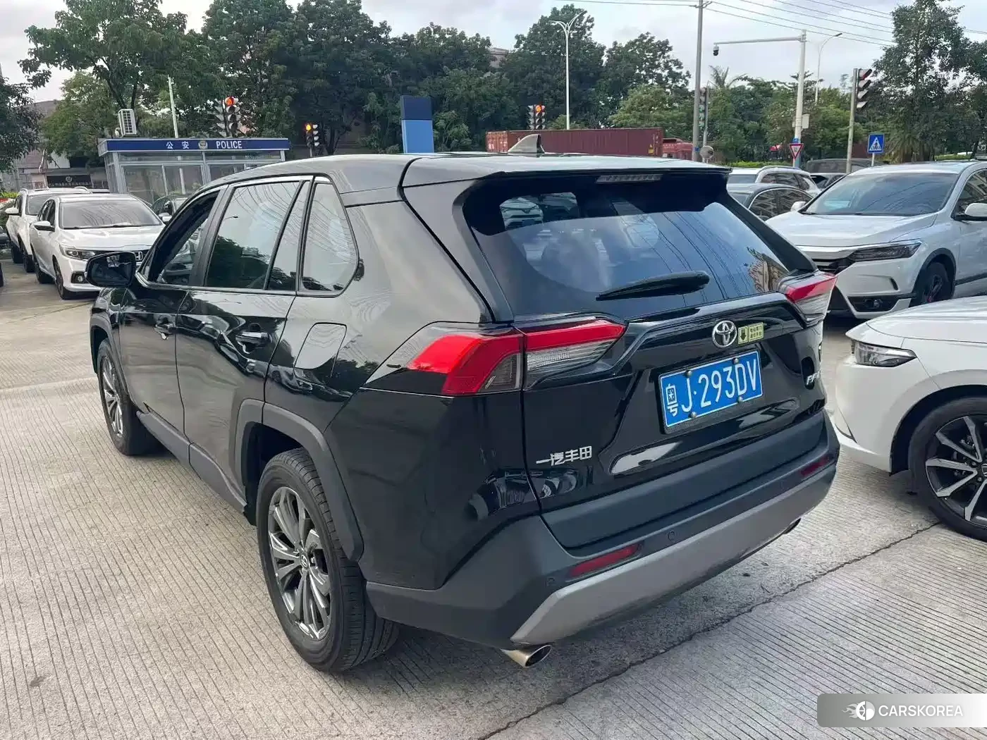 Toyota RAV4 2024 Черный из Китая, фото 6