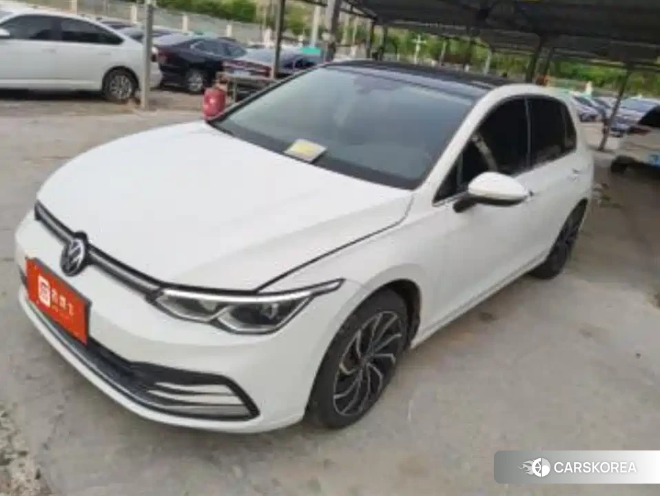 Volkswagen Golf 2024 Белый из Китая, фото 6