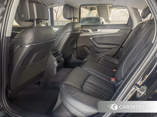 Audi A6L id 4208617 из Китая 7