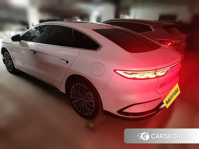 BYD Han DM 2022 Белый из Китая, фото 6