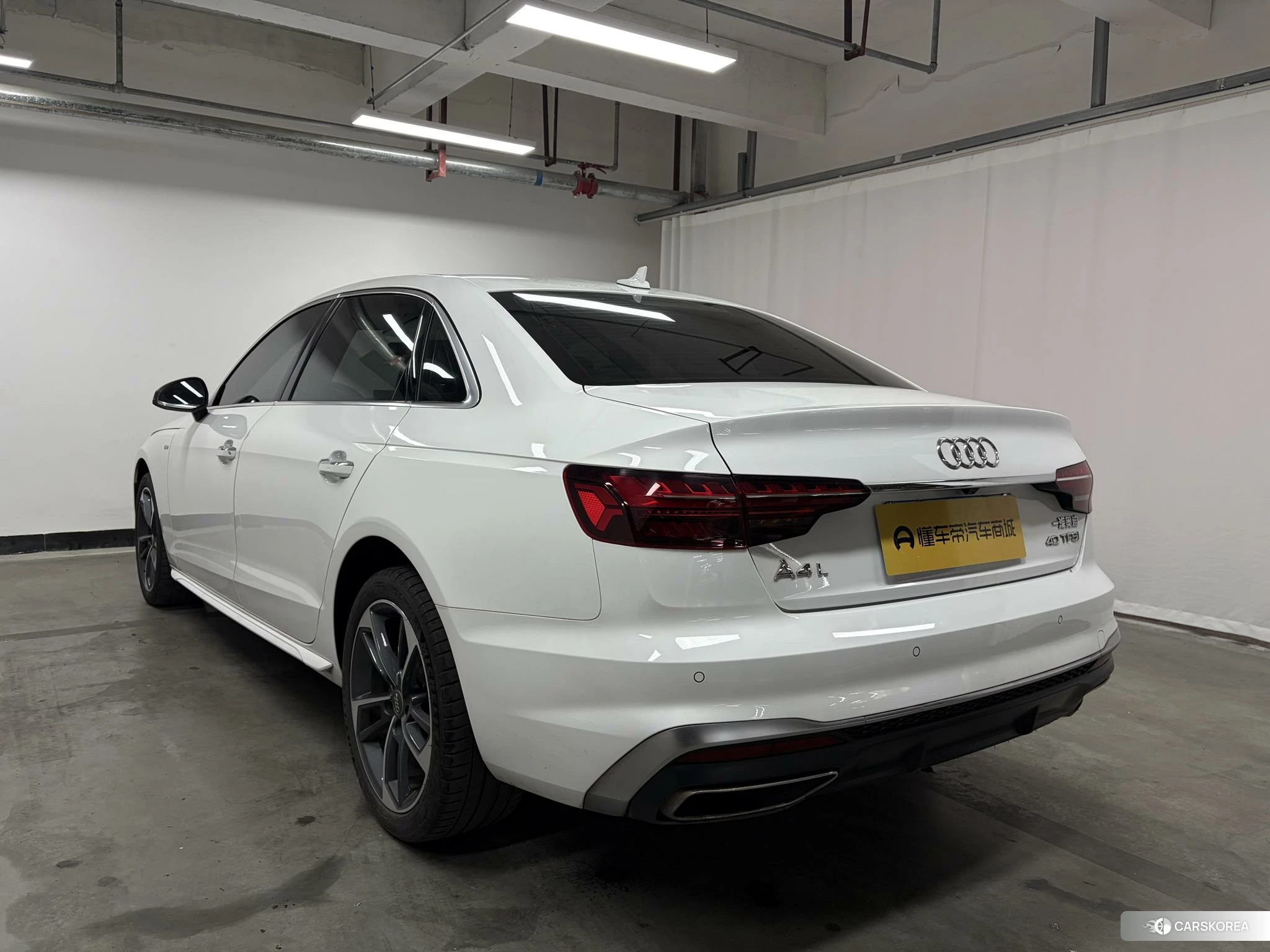 Audi A4L id 4473447 из Китая 16