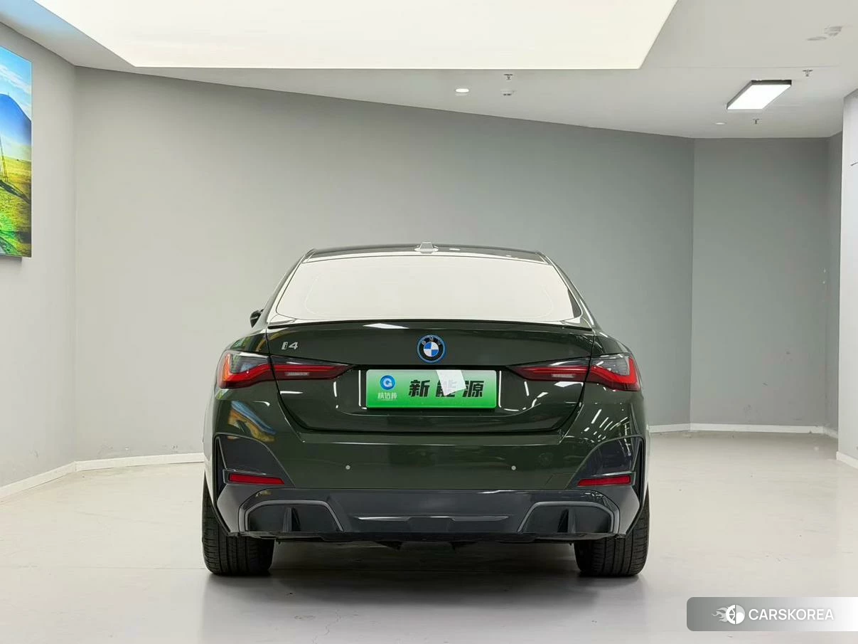 BMW i4 2023 Зеленый из Китая, фото 6