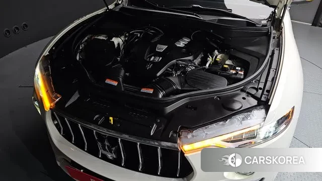 Maserati Levante id 3175846 из Кореи 16