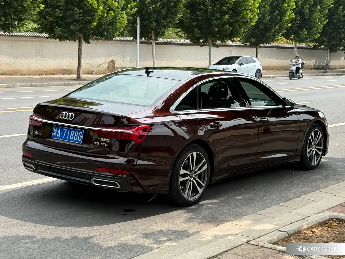 Audi A6L 2018 Red/purple из Китая, фото 6