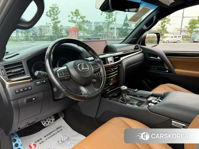 Lexus LX id 4359572 из Китая 15