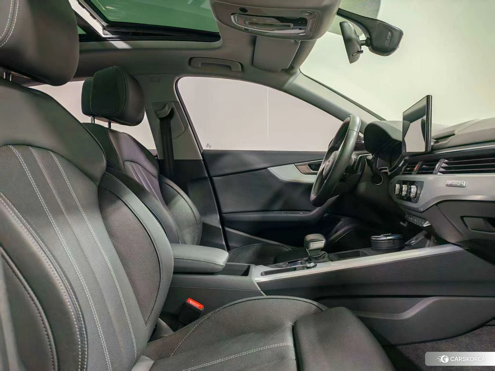 Audi A4L id 4455535 из Китая 13