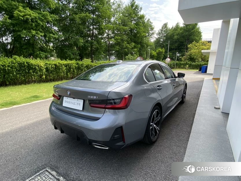 BMW 3 series 2022 Темно-серый из Китая, фото 6