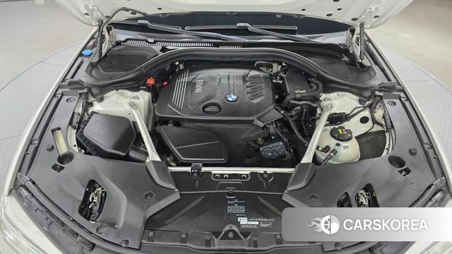 BMW 5 Series (G30) id 4339741 из Кореи 32