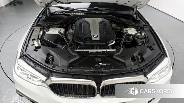 BMW 5 Series (G30) id 3709484 из Кореи 16