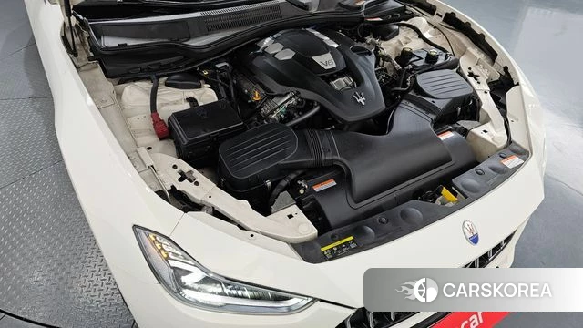 Maserati Ghibli id 4430456 из Кореи 33