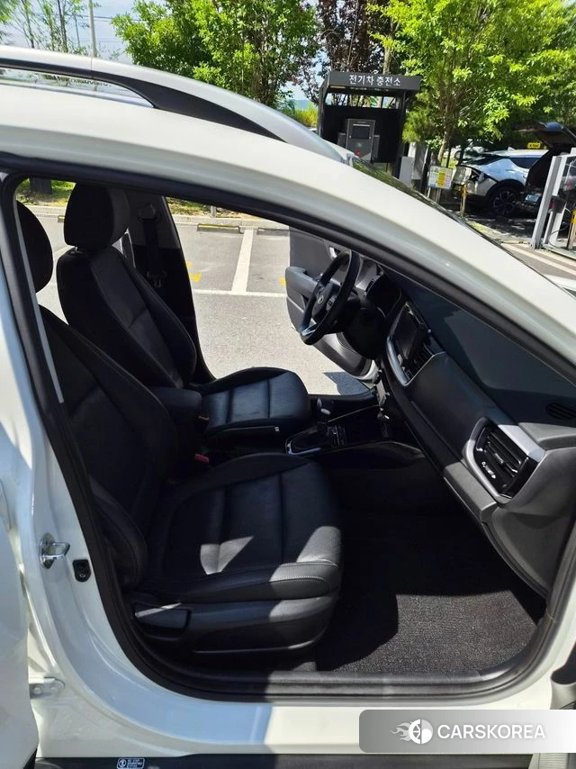 Kia Stonic id 4511701 из Кореи 14