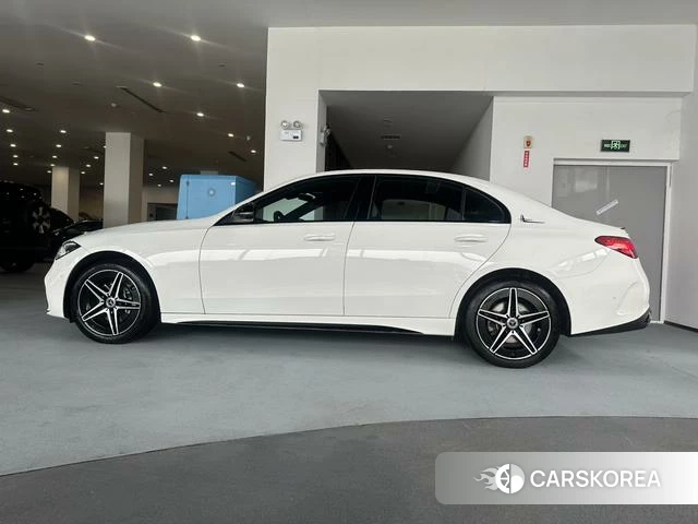 Mercedes-Benz Class C id 4306908 из Китая 16