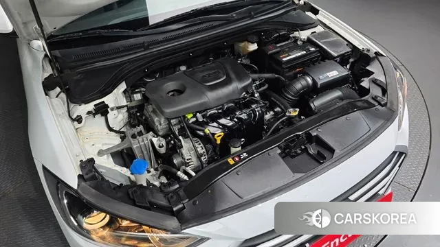 Hyundai Avante AD id 3391631 из Кореи 16