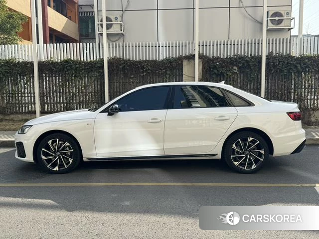 Audi A4L id 4301182 из Китая 18