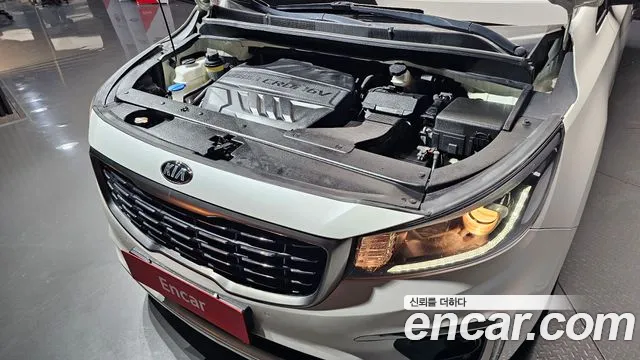 Kia The New Carnival id 2509514 из Кореи 16