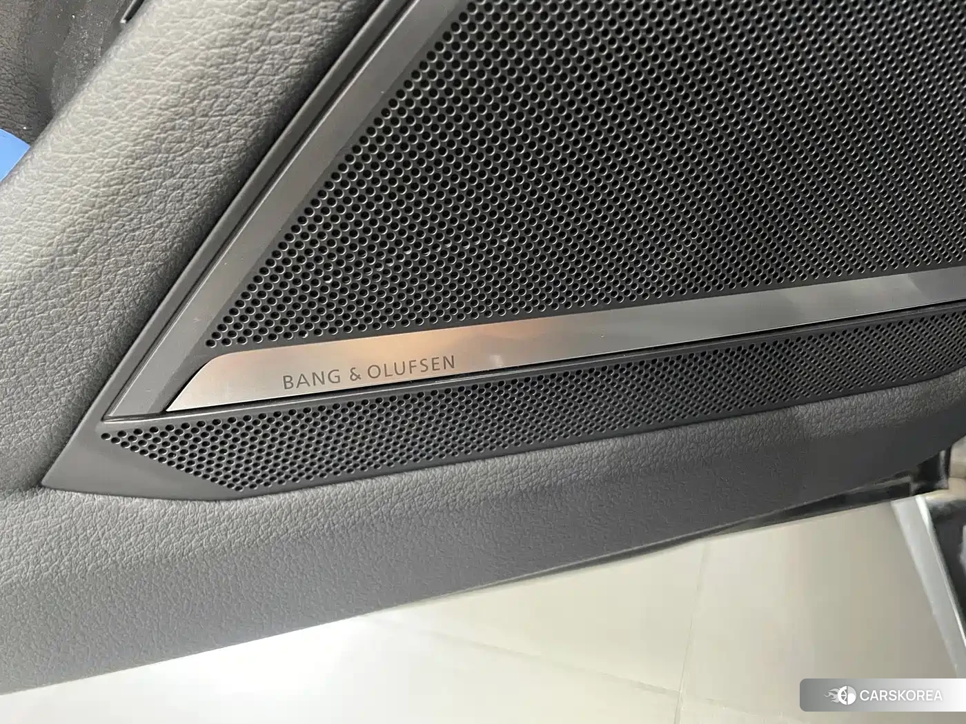 Audi A6L id 4617143 из Китая 16