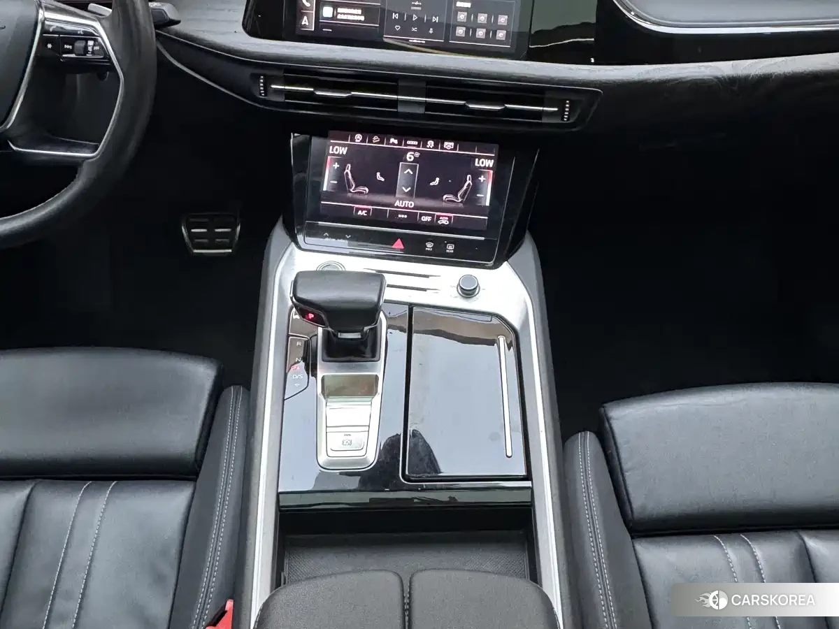 Audi Q6 id 4622610 из Китая 33