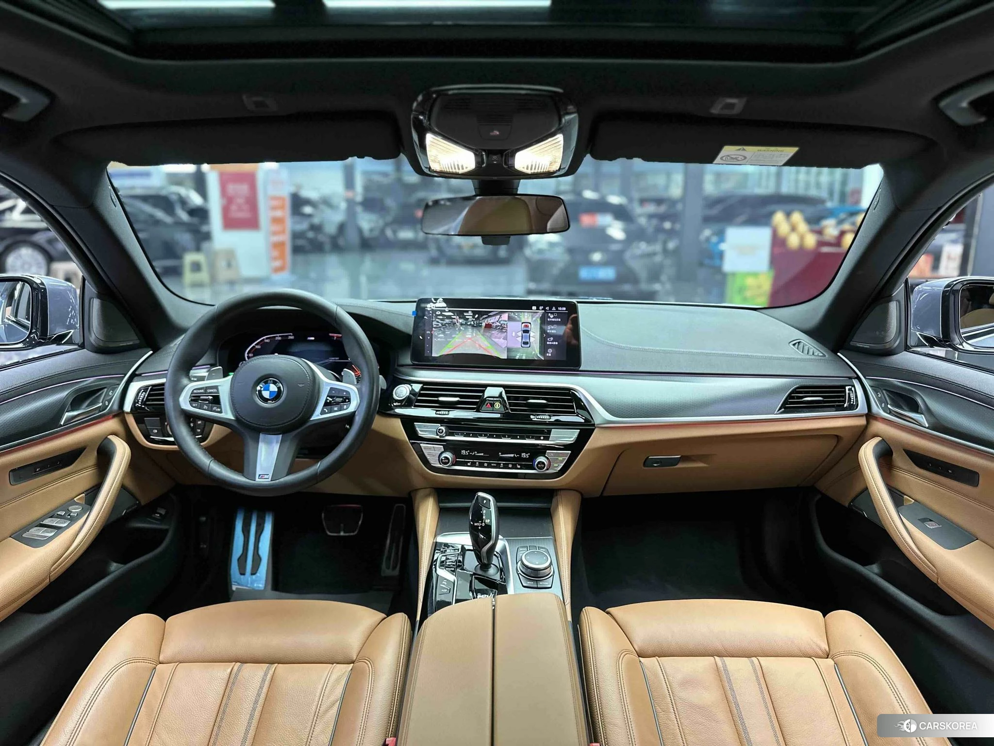 BMW 5 series (imported) 2021 Серебристо-серый из Китая, фото 6