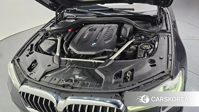 BMW 5 Series (G30) id 3778989 из Кореи 16