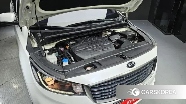 Kia The New Carnival id 2413349 из Кореи 16