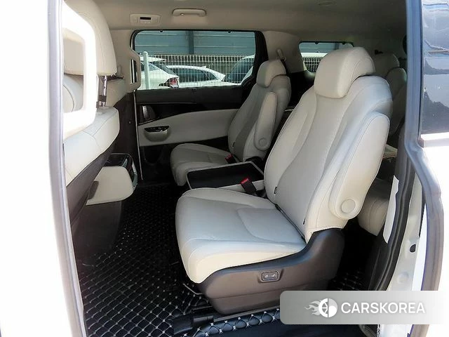 Kia Carnival 4th generation id 3800606 из Кореи 16