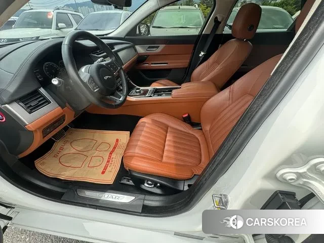 Jaguar XF (X260) id 3018484 из Кореи 7