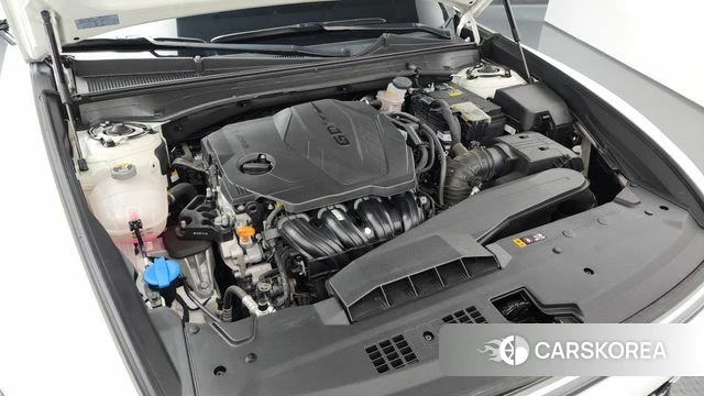 Hyundai Grandeur (GN7) id 4308920 из Кореи 32
