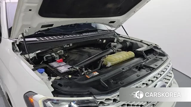 Ford Expeditation id 3044249 из Кореи 16