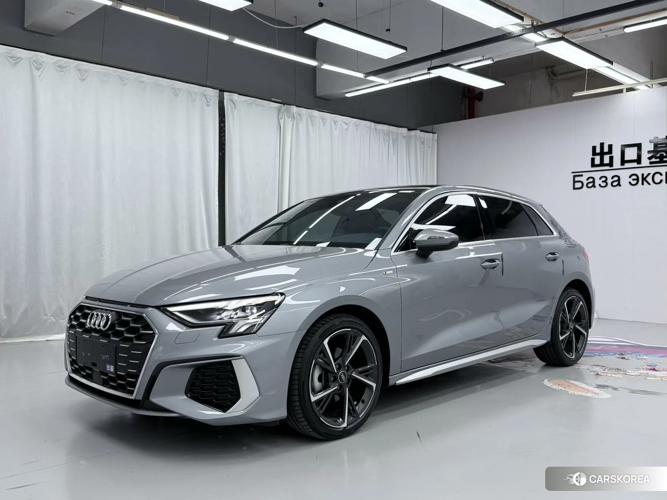 Audi A3 2023 Серебристо-серый из Китая, фото 6
