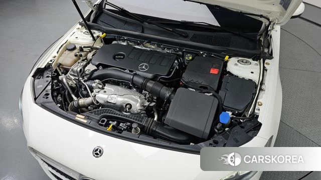 Mercedes-Benz A-Class W177 id 4632324 из Кореи 16