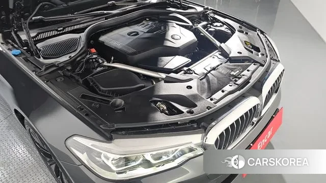 BMW 5 Series (G30) id 3587848 из Кореи 16