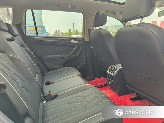 Volkswagen Tiguan L 2023 Белый из Китая, фото 6