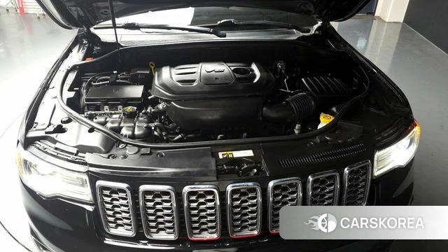 Jeep Grand Cherokee id 4424539 из Кореи 28