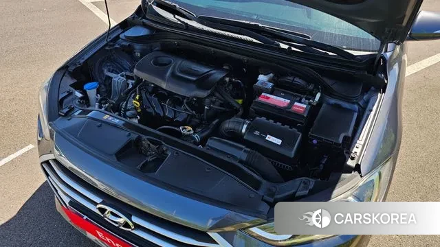 Hyundai Avante AD id 3039421 из Кореи 16